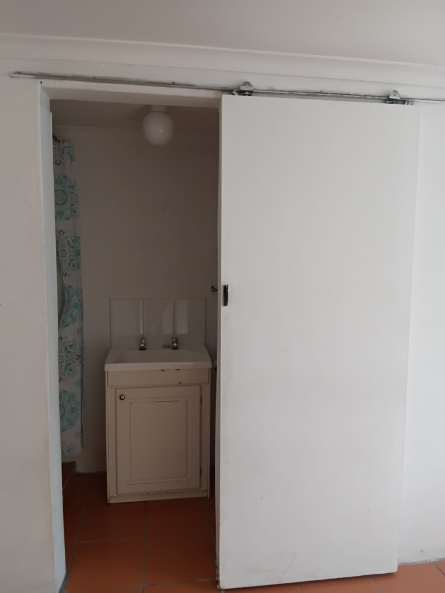 To Let 2 Bedroom Property for Rent in Diep River Western Cape
